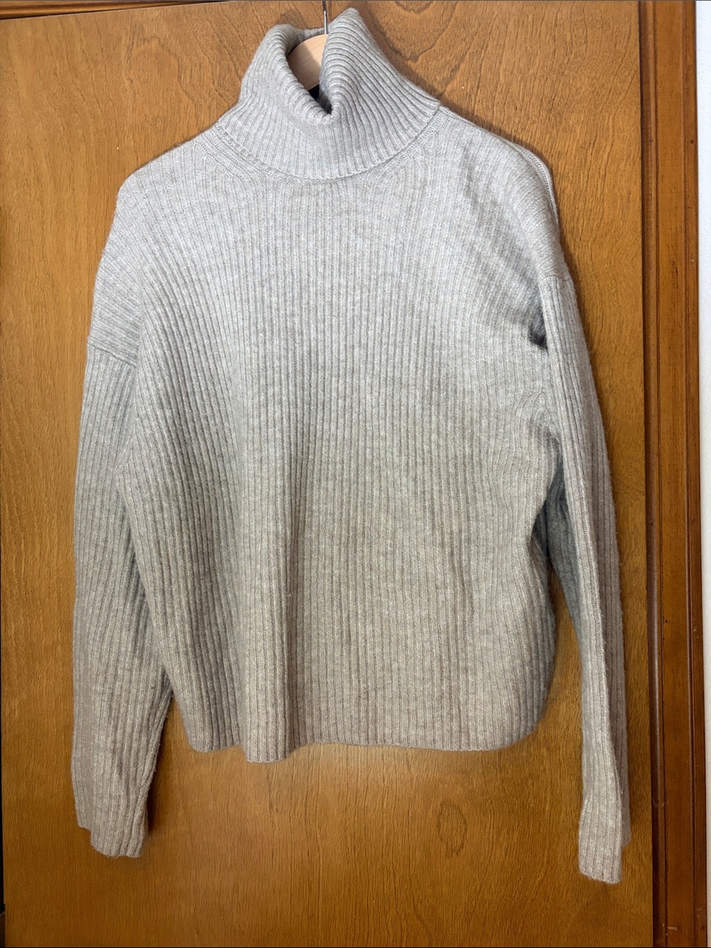 H&M // ribbed turtleneck
